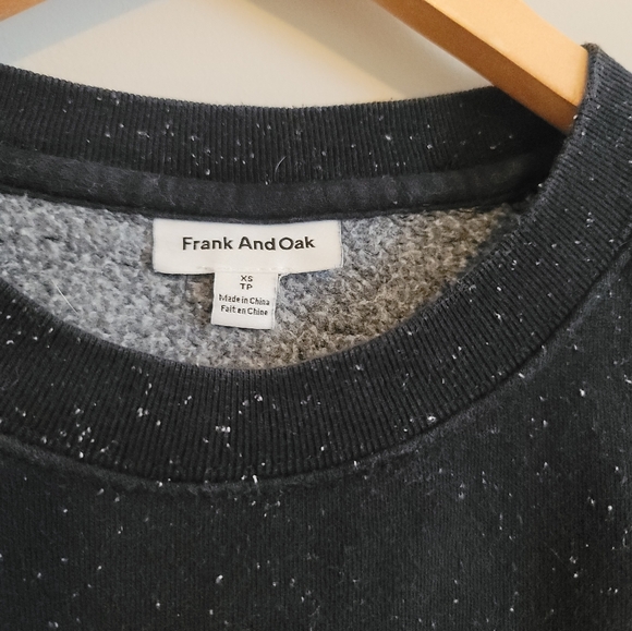 Crewneck sweater - Picture 2 of 3